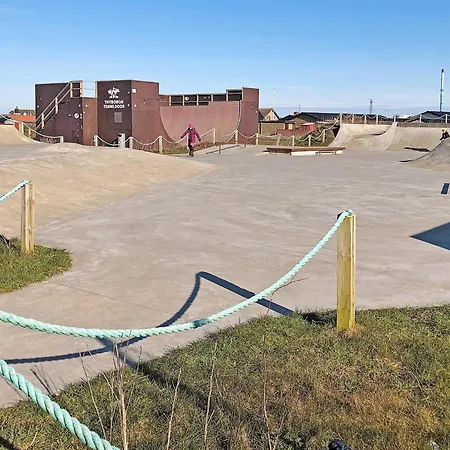 10 Person In Thyboron-by Traum Thyborøn